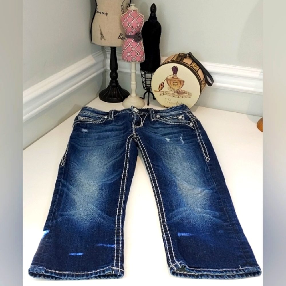 Rock Revival Medium Wash Johanna Capri Pre-owned